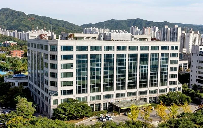 복지 사각지대와 수급 남용, 인과 모델이 동시에 잡다